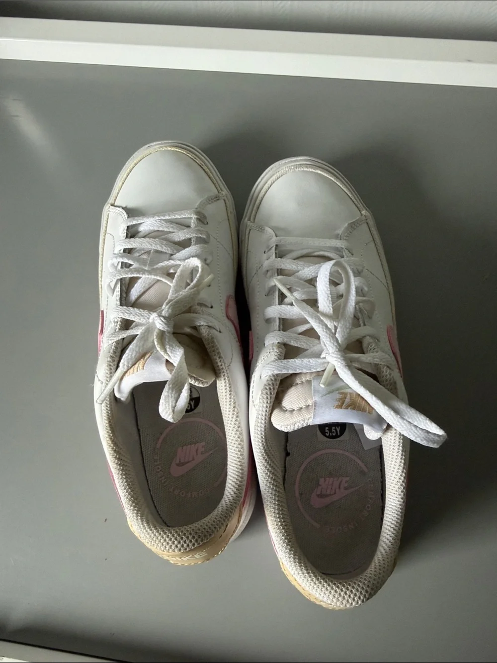KIDS' NIKE BIG KID COURT LEGACY SNEAKERS size 5.5 Y /38 In euro
